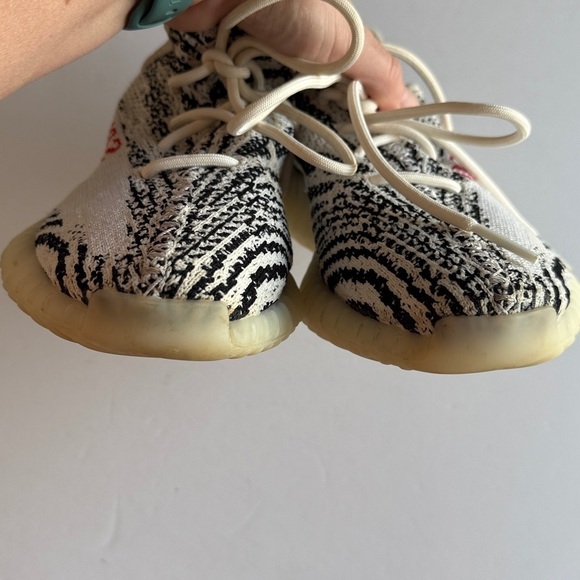 Adidas Yeezy Boost 350 V2 Zebra men’s Sz 8 EUC main image 9